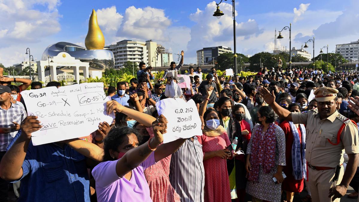 Thousands of Job Aspirants Stage Protests, Demand Postponement of Mains Exam