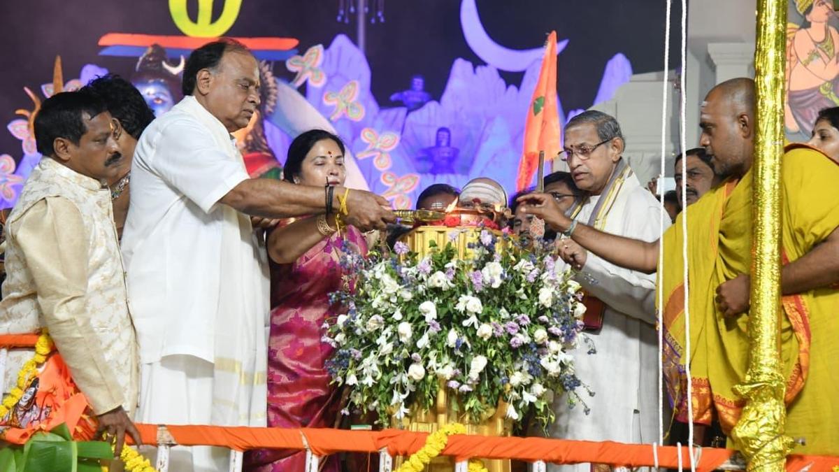 Laksha Deepotsavam in Nellore, a huge draw