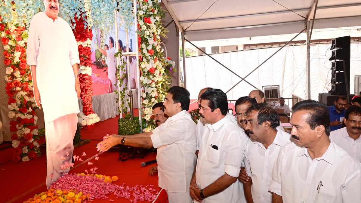 Rival Kerala Congress factions observe K.M. Mani’s sixth death anniversary