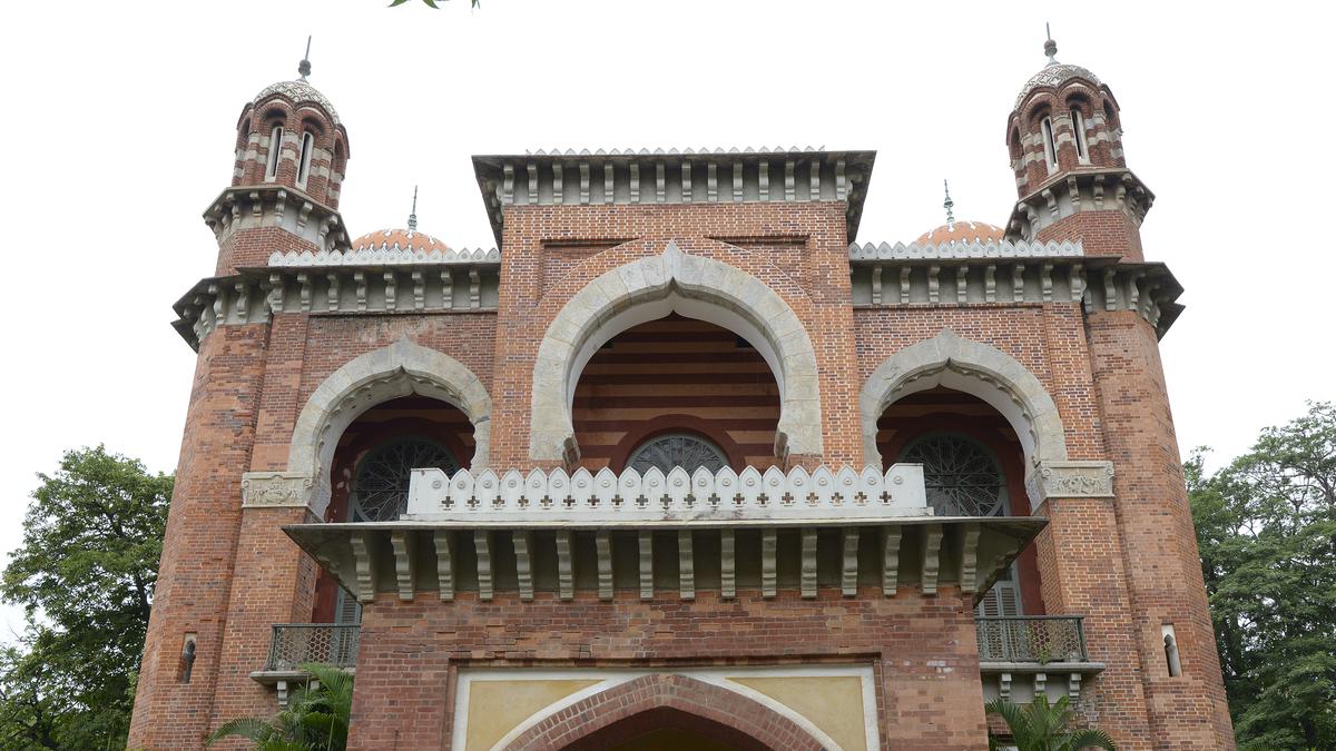 Senate members of University of Madras want a special meeting after Lok Sabha elections