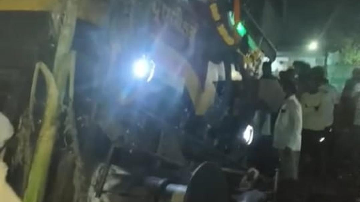 Visakhapatnam-Bhawanipatna passenger special train derails at Kottavalasa station, passengers safe