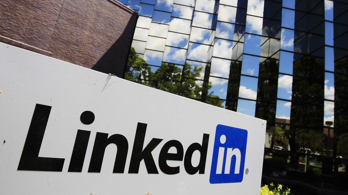 Hackers target LinkedIn, hijack user accounts: Report