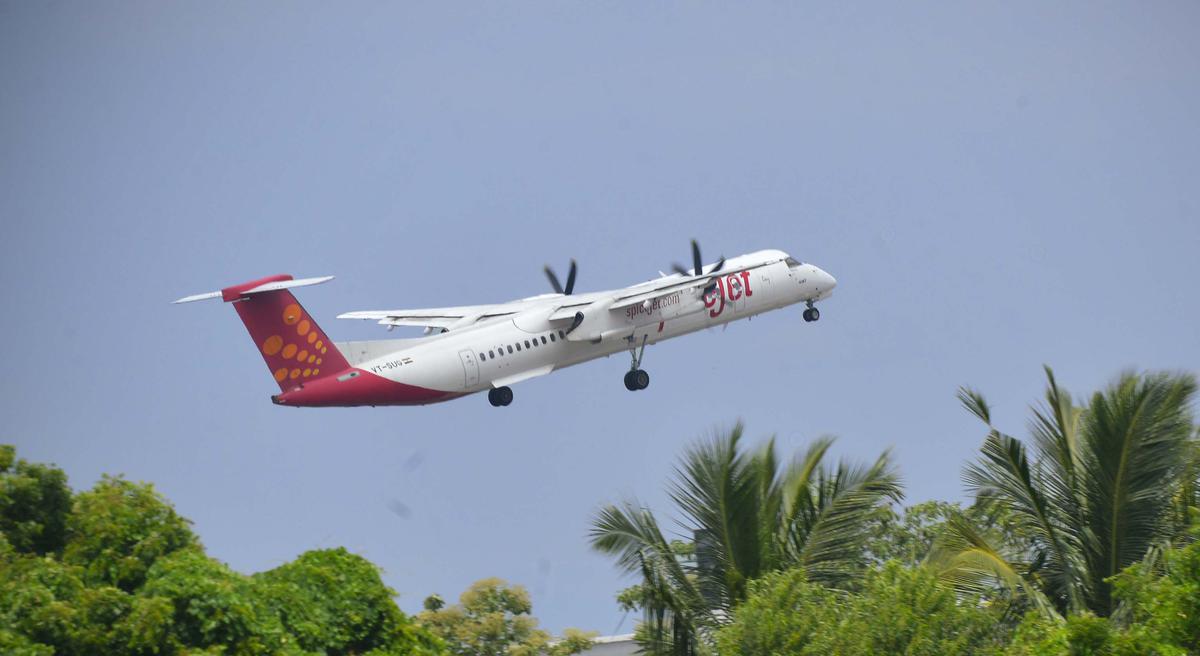 After Hyderabad Incident, DGCA Asks SpiceJet To Analyse Engine Oil ...