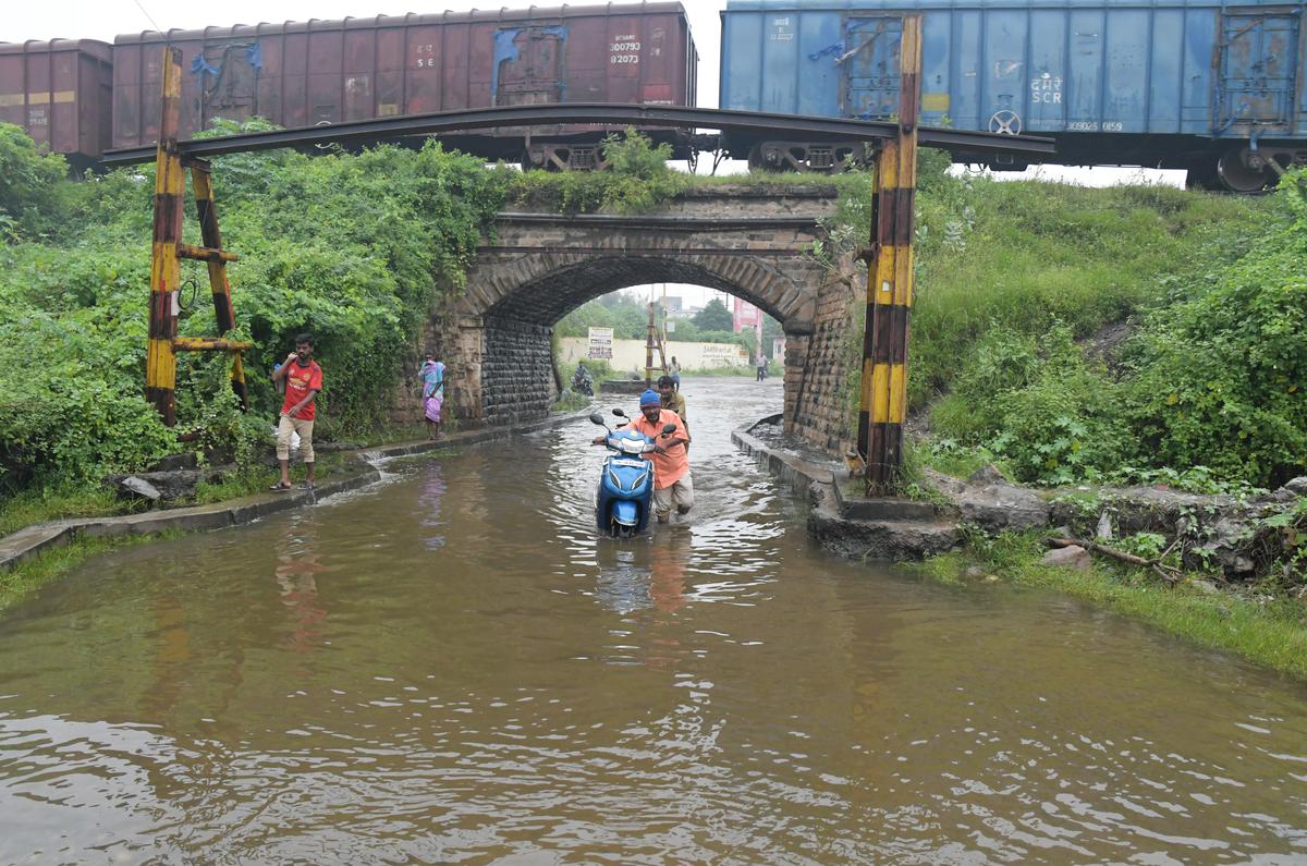 Rain continues to lash Erode district, floods railway underpasses and roads