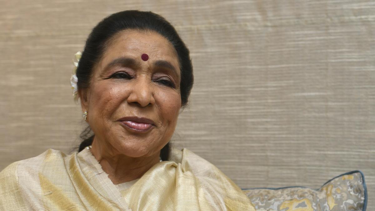 Asha Bhosle death: Political leaders offer tributes