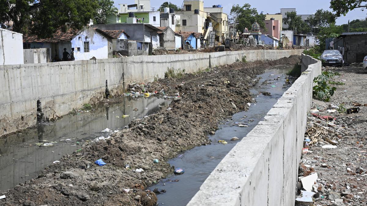 Road-laying work begins along Sanganoor canal in Coimbatore city