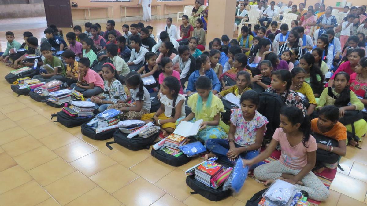 Ramakrishna Mission distributes study material to 175 students