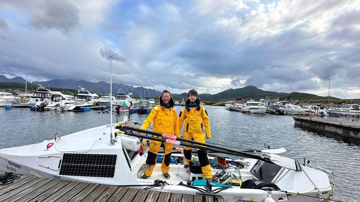 Bulgarian father and son row across Arctic Ocean for endangered species