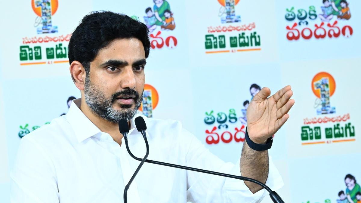 Lokesh calls on loyal TDP worker’s family at Armenipadu in Tirupati district, offers support