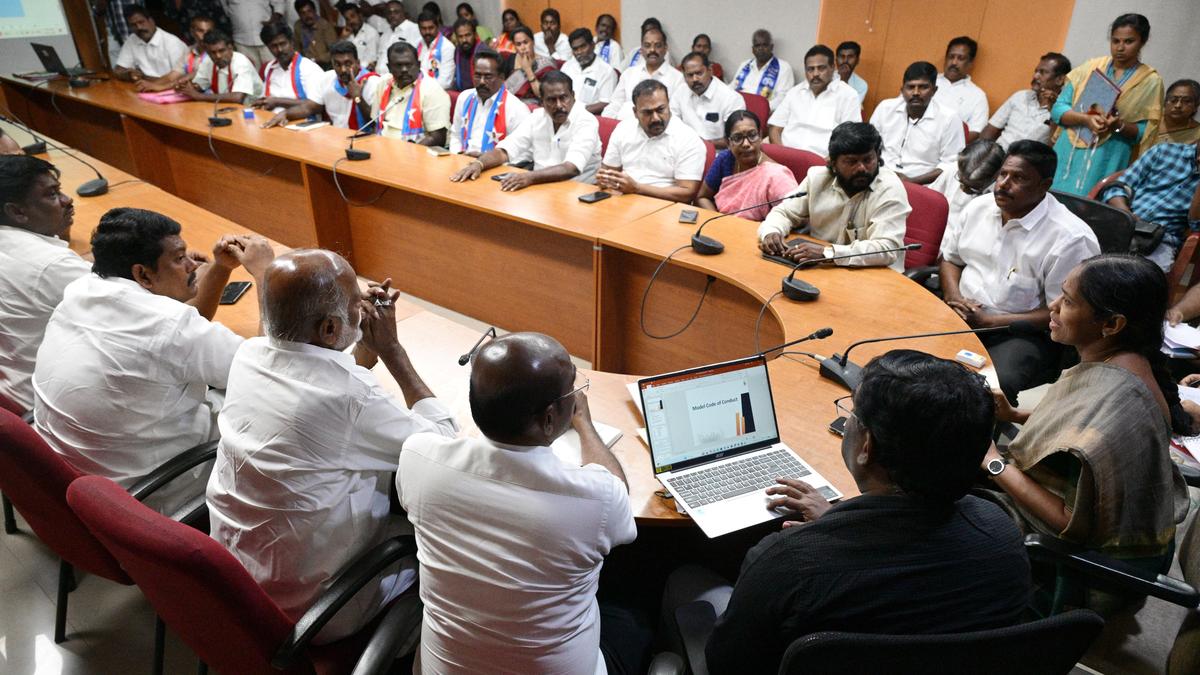 Political parties told to apply 48 hours prior for election campaign, says Salem Collector