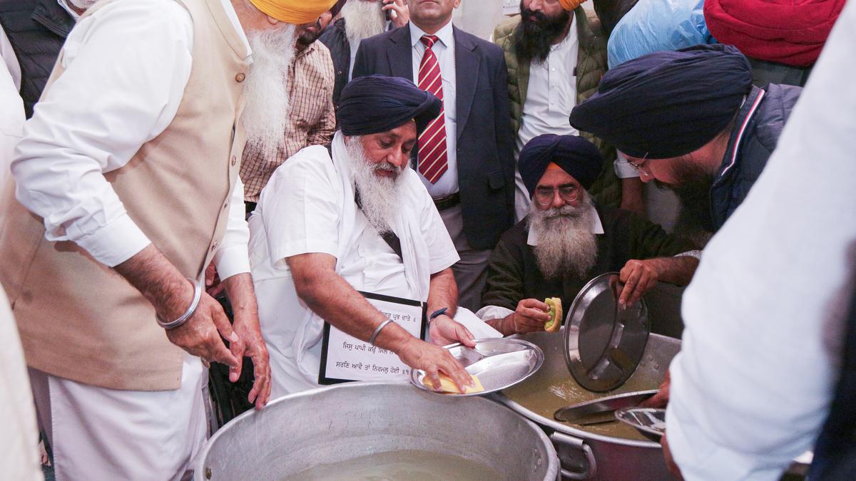 Day after attack, Sukhbir Badal performs 'sewa' at Takht Kesgarh Sahib in Punjab