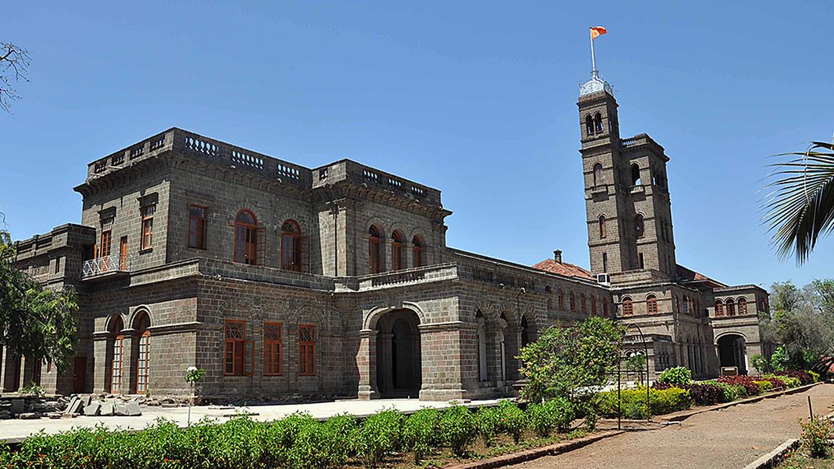 Bombay HC pulls up Savitribai Phule Pune University for circular allowing failed students direct promotion