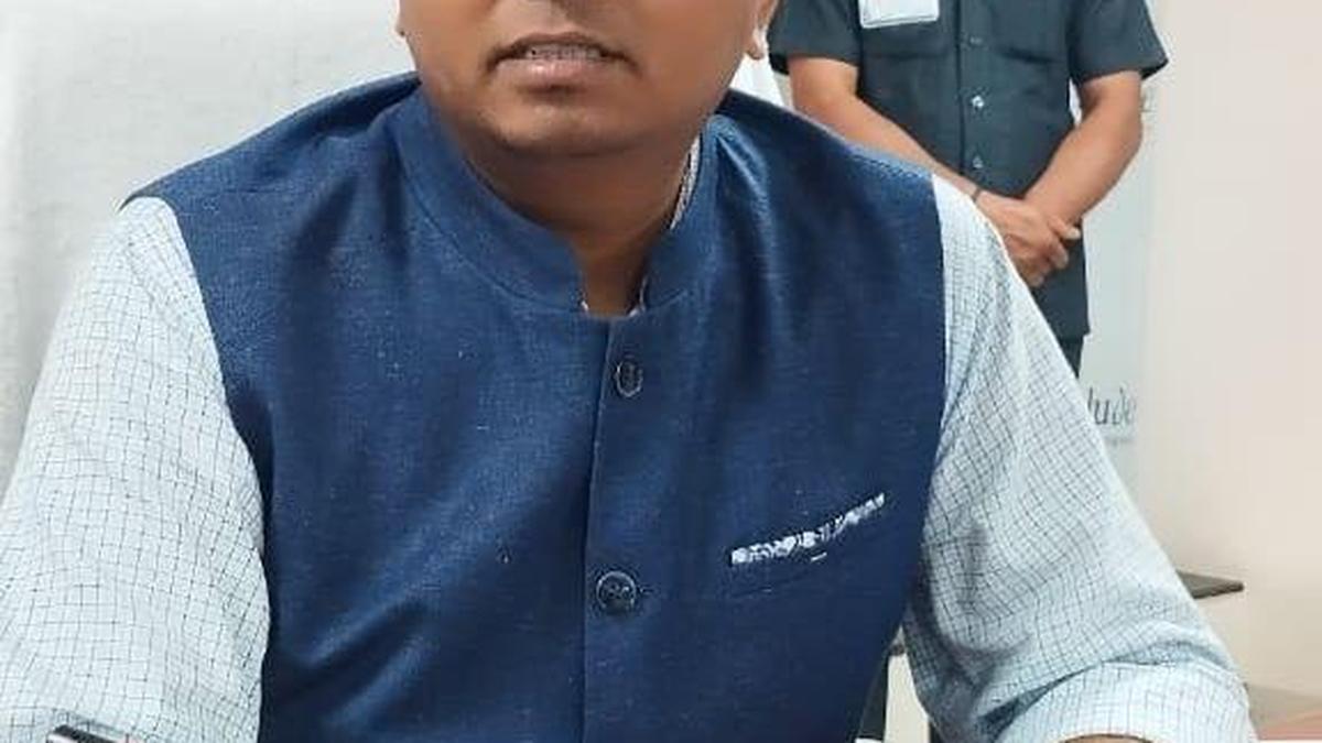 Andhra Pradesh official bags Prime Minister&rsquo;s award for excellence