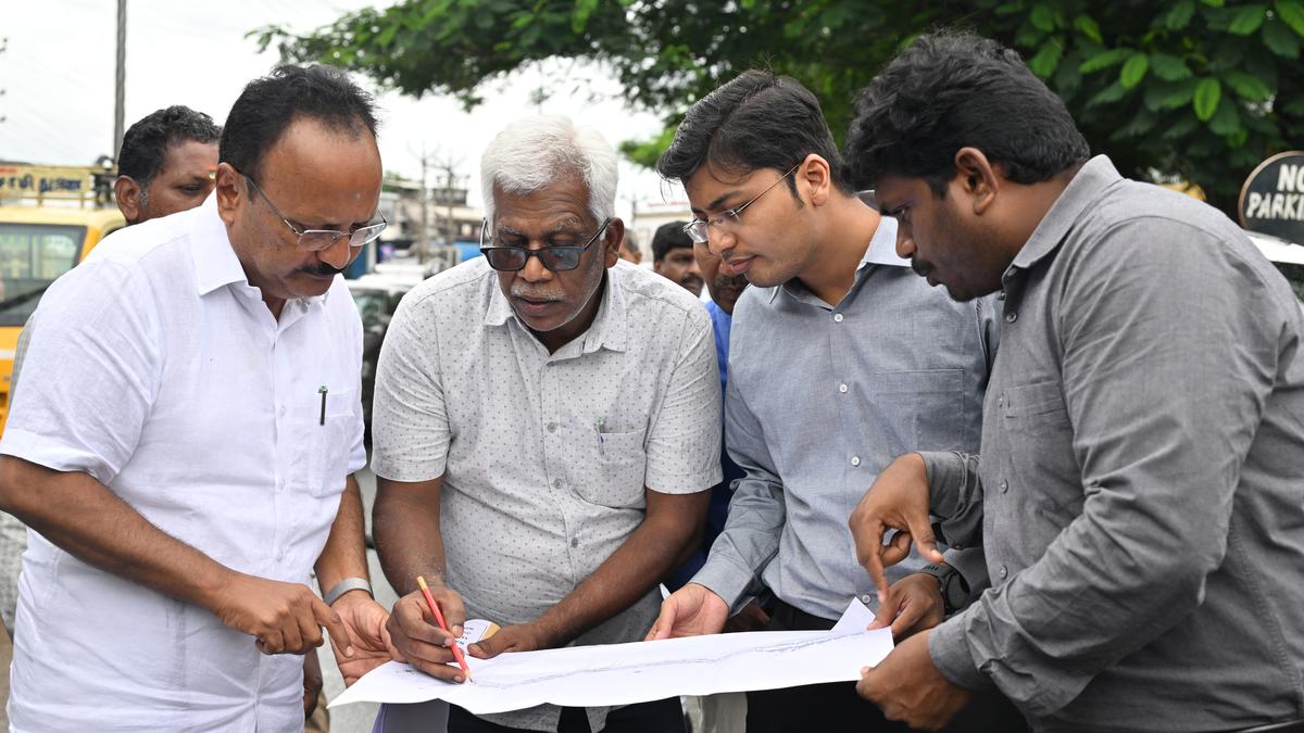 MP Ganapathi P. Rajkumar reviews road projects in Coimbatore