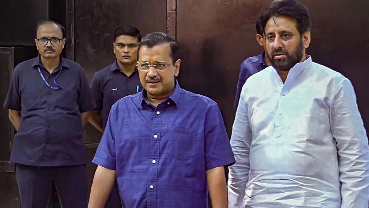 ED raid part of Modi’s plan to crush AAP, says Kejriwal after meeting Amanatullah