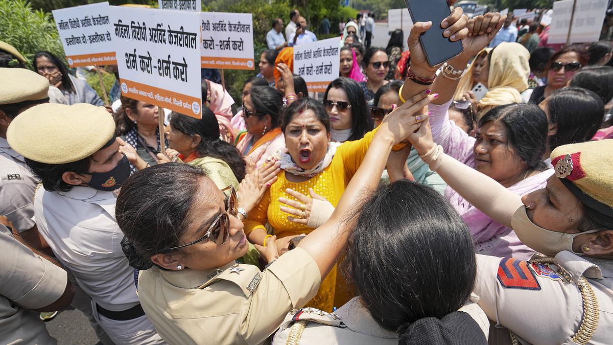 BJP stages protest near Kejriwal’s residence, demands probe in Maliwal incident