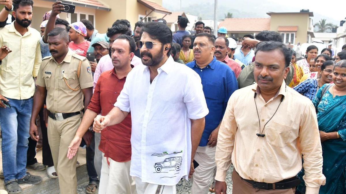 Mammootty’s visit to Wayanad township for landslide-affected families sparks political controversy