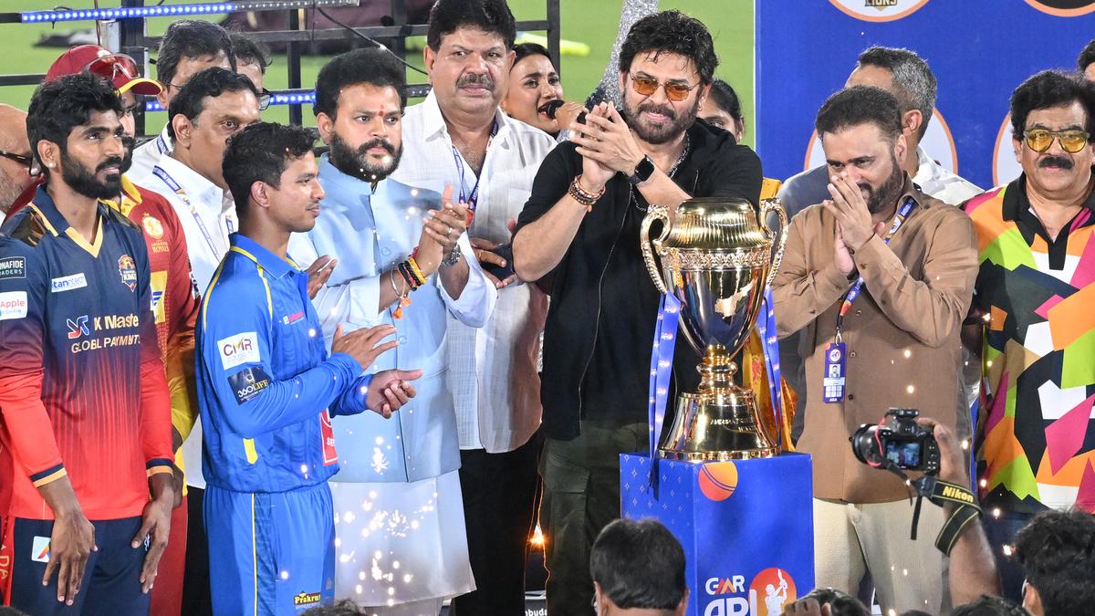 APL Season-4 kicks-off with star studded ceremony