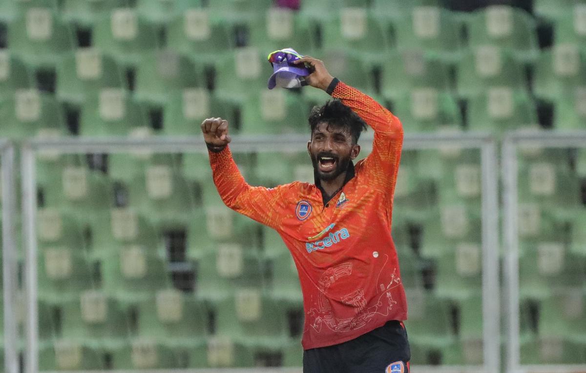 Calicut Globstars’ Akhil Scaria celebrates the victory over Trivandrum Royals during the Kerala Cricket League at the  Greenfield International stadium in Thiruvananthapuram on Tuesday, September 17, 2024.