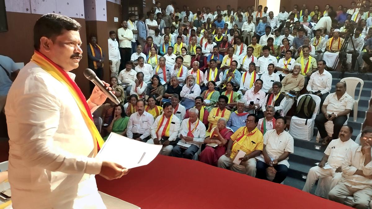 Karnataka@50 celebrations: Minister elicits suggestions from literary personalities