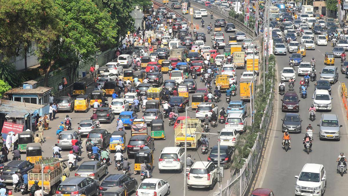 Praja Darbar | traffic gridlock on Begumpet-Panjagutta stretch