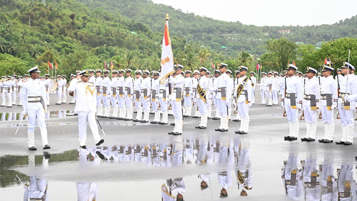 186 Naval cadets graduate from INA