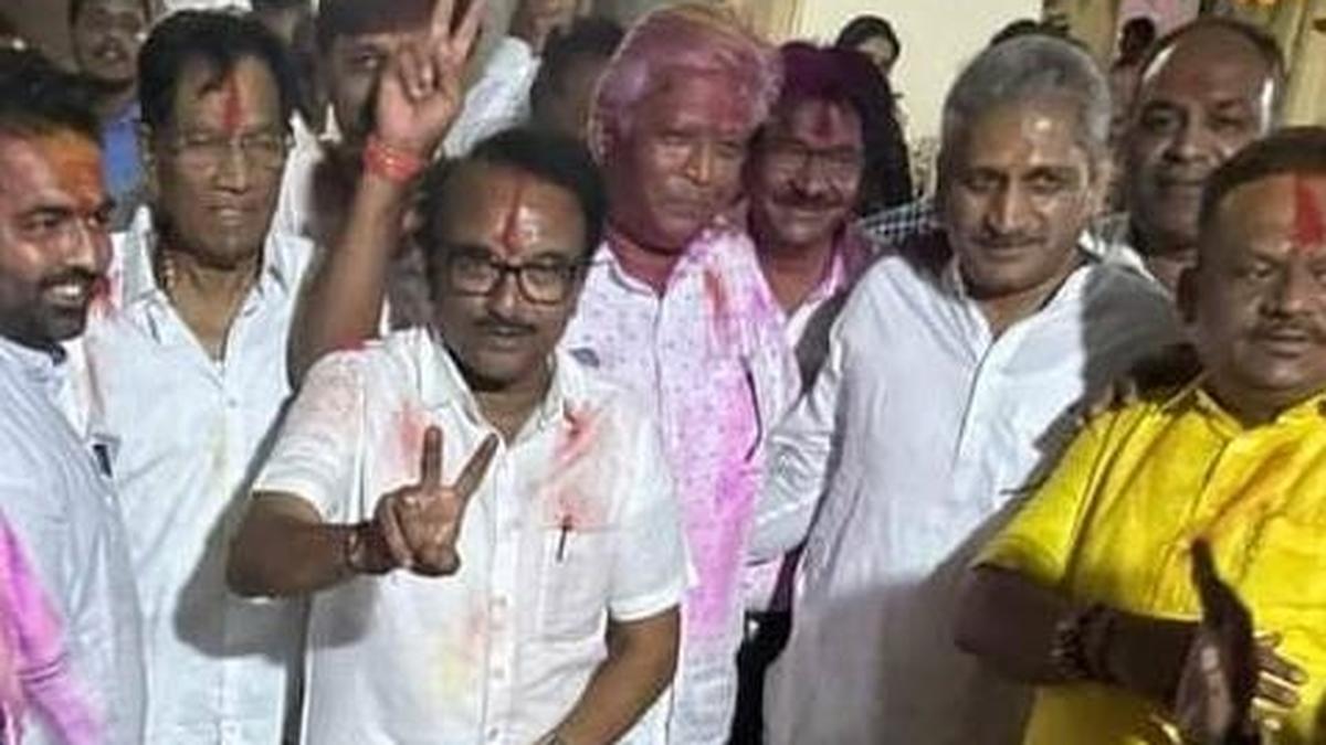 Shashil Namoshi elected HKE Society president for the third time