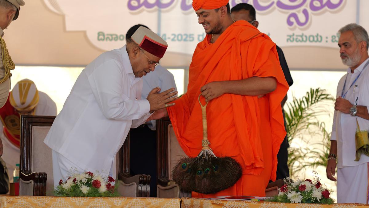 Governor urges State govt. to close meat stalls in Shravanabelagola