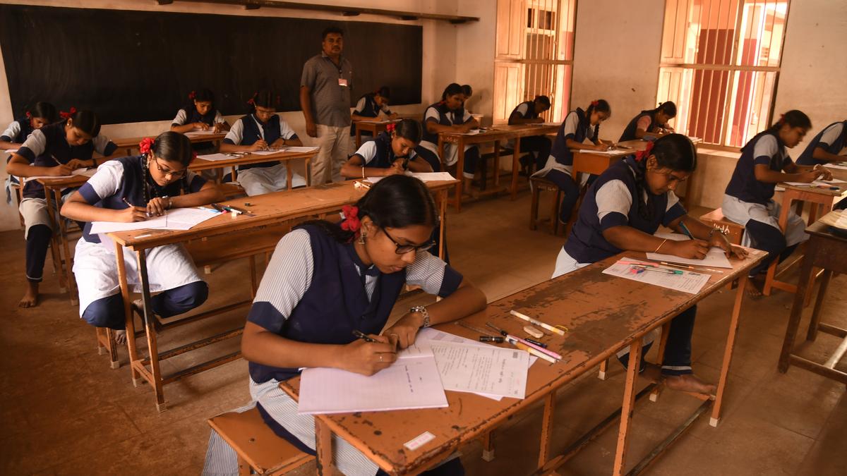 https://th-i.thgim.com/public/incoming/gahrov/article69544030.ece/alternates/LANDSCAPE_1200/12_exams_-05.jpg