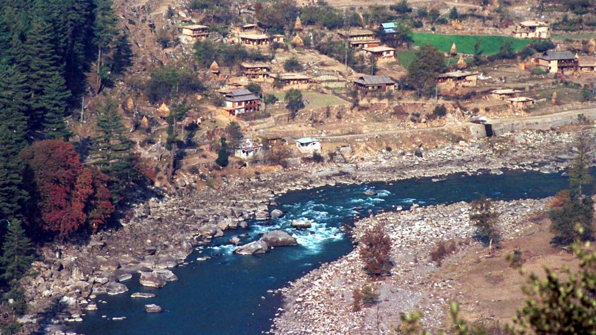 A grief divided: funeral held on the Kishanganga’s banks prompts calls to reopen LoC crossing points