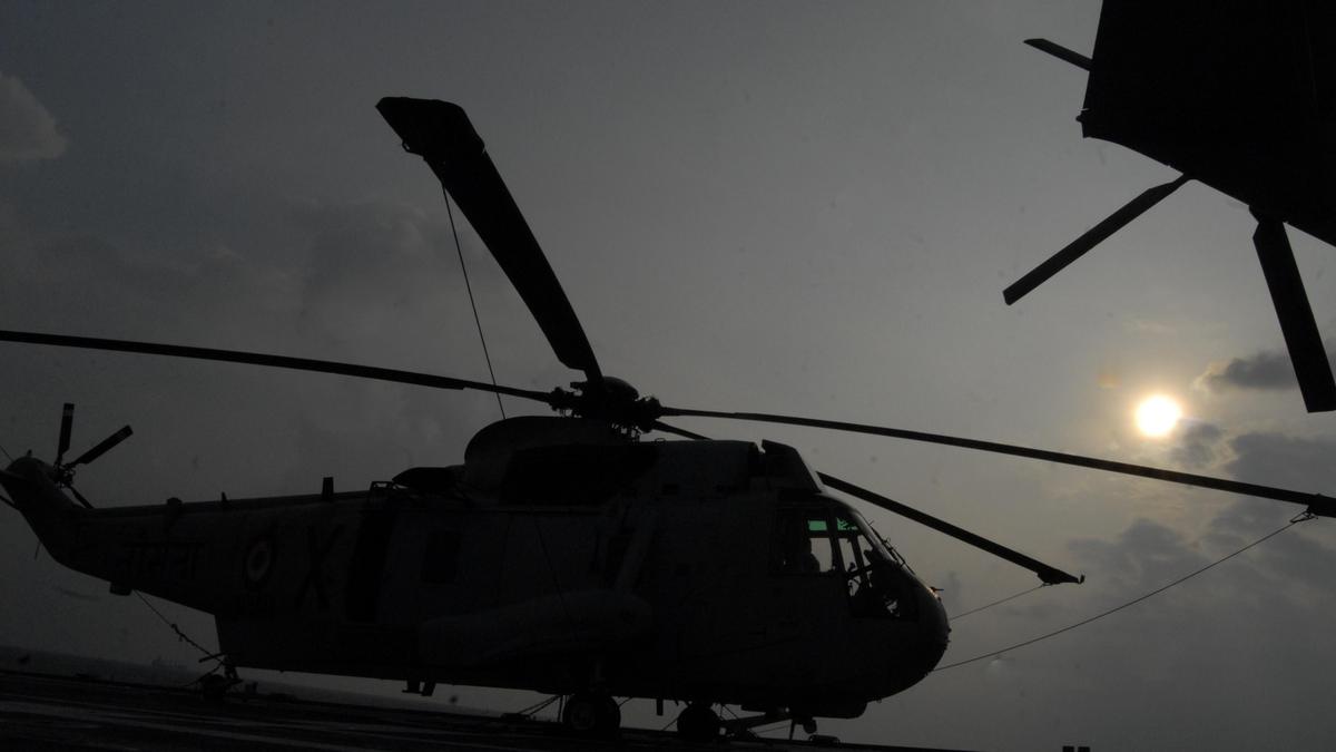 Helicopter crashes in Arizona mountains, killing 4 people aboard