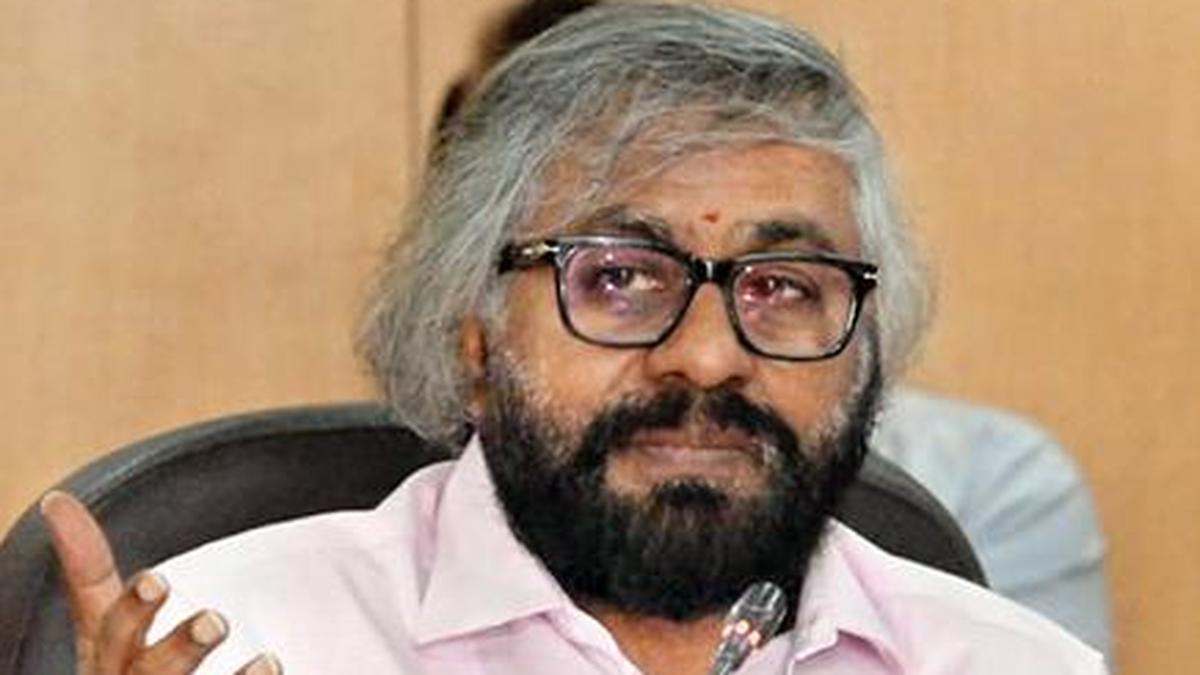 Environment Minister directs officials to take precautionary measures to prevent forest fires - The Hindu