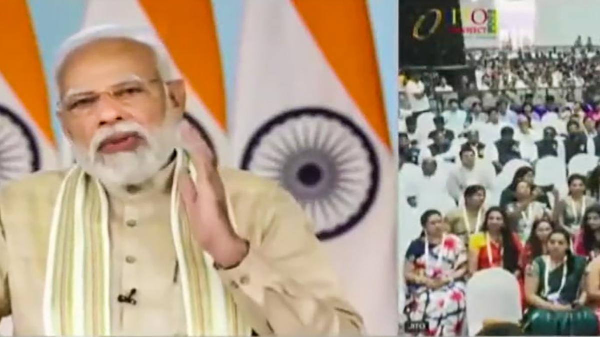 PM Modi calls for reducing “slavery to foreign goods” in 75th year of Independence