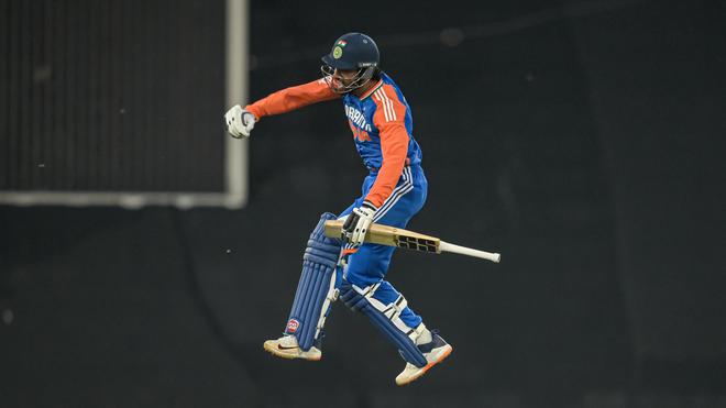  Ind-vs-SA-3rd-T20-Tilak-Varma-slams-century-as-India-takes-21-lead