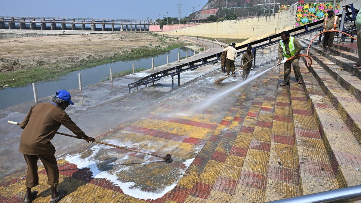 VMC Commissioner reviews sanitation at bathing ghats ahead of Sivaratri