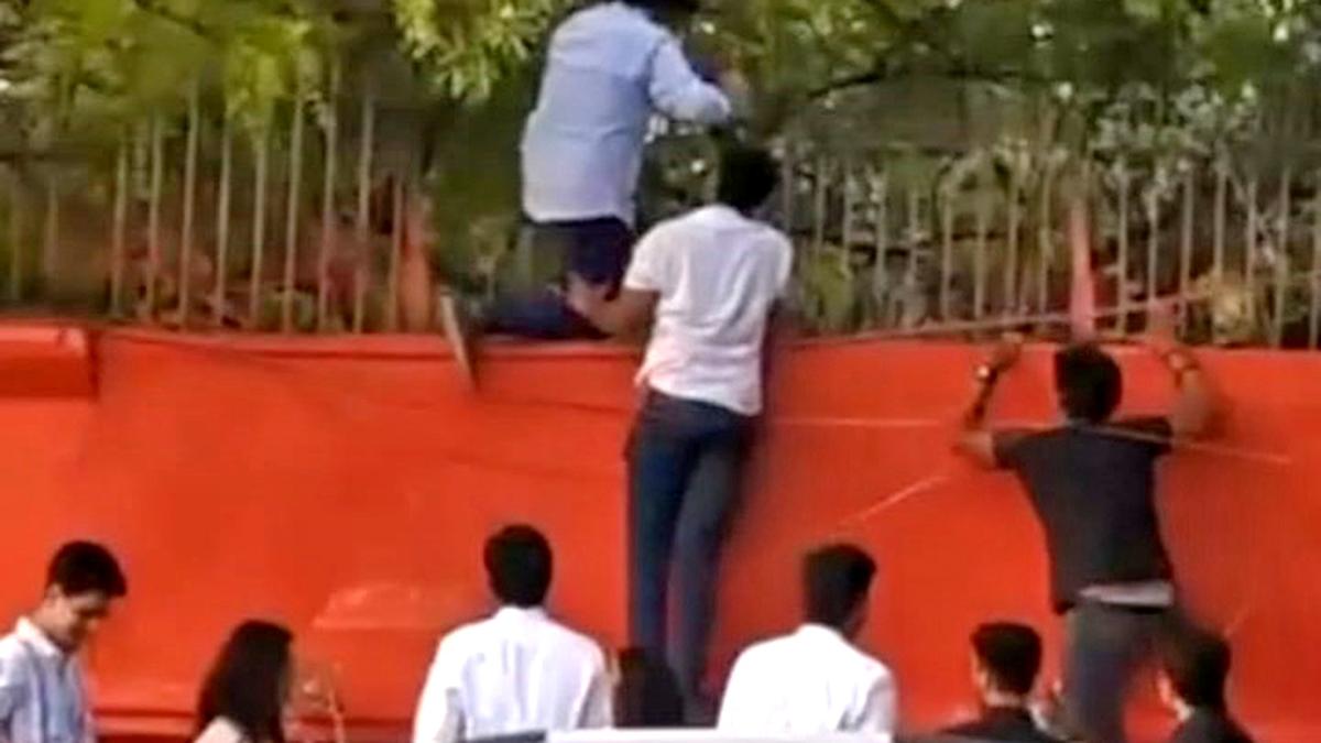 DU norms to curb untoward incidents keep fest organisers on short leash