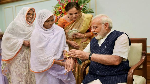 PM Modi greets people on Raksha Bandhan