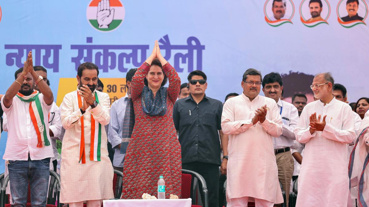 Priyanka Gandhi calls Modi a ‘liar’ in Gujarat