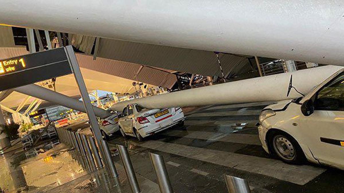 Delhi airport Terminal 1 stops operation after roof collapse, one dead