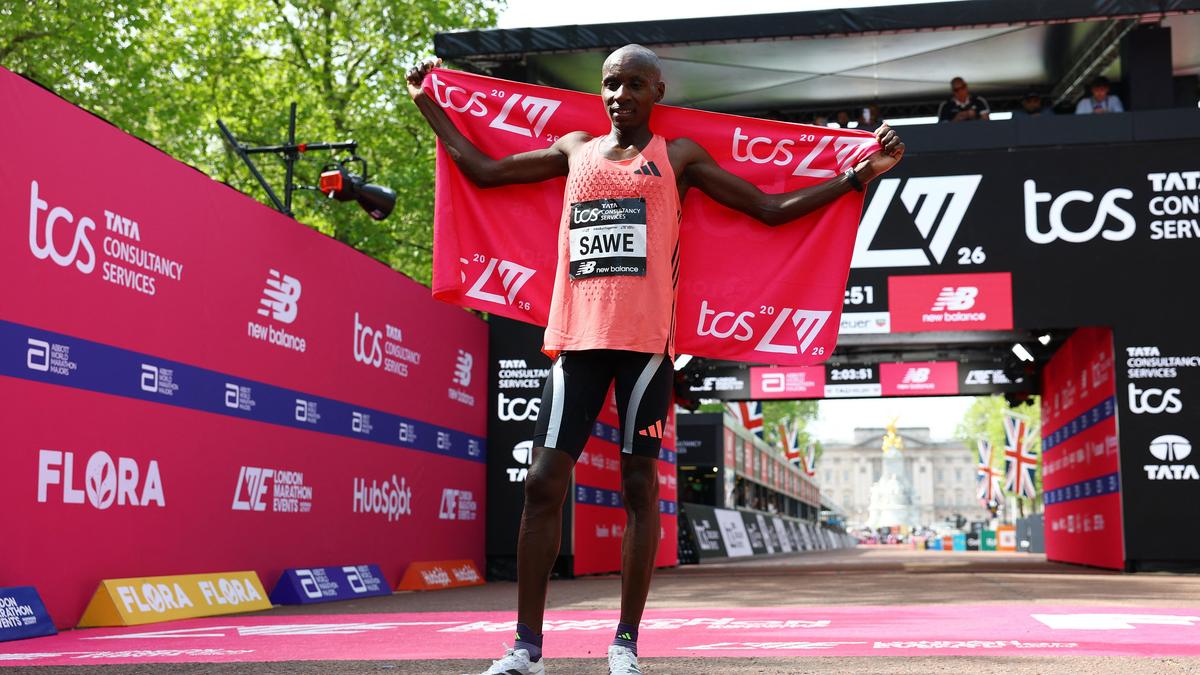 Kenya's Sawe becomes first man to run marathon under two hours to win in London