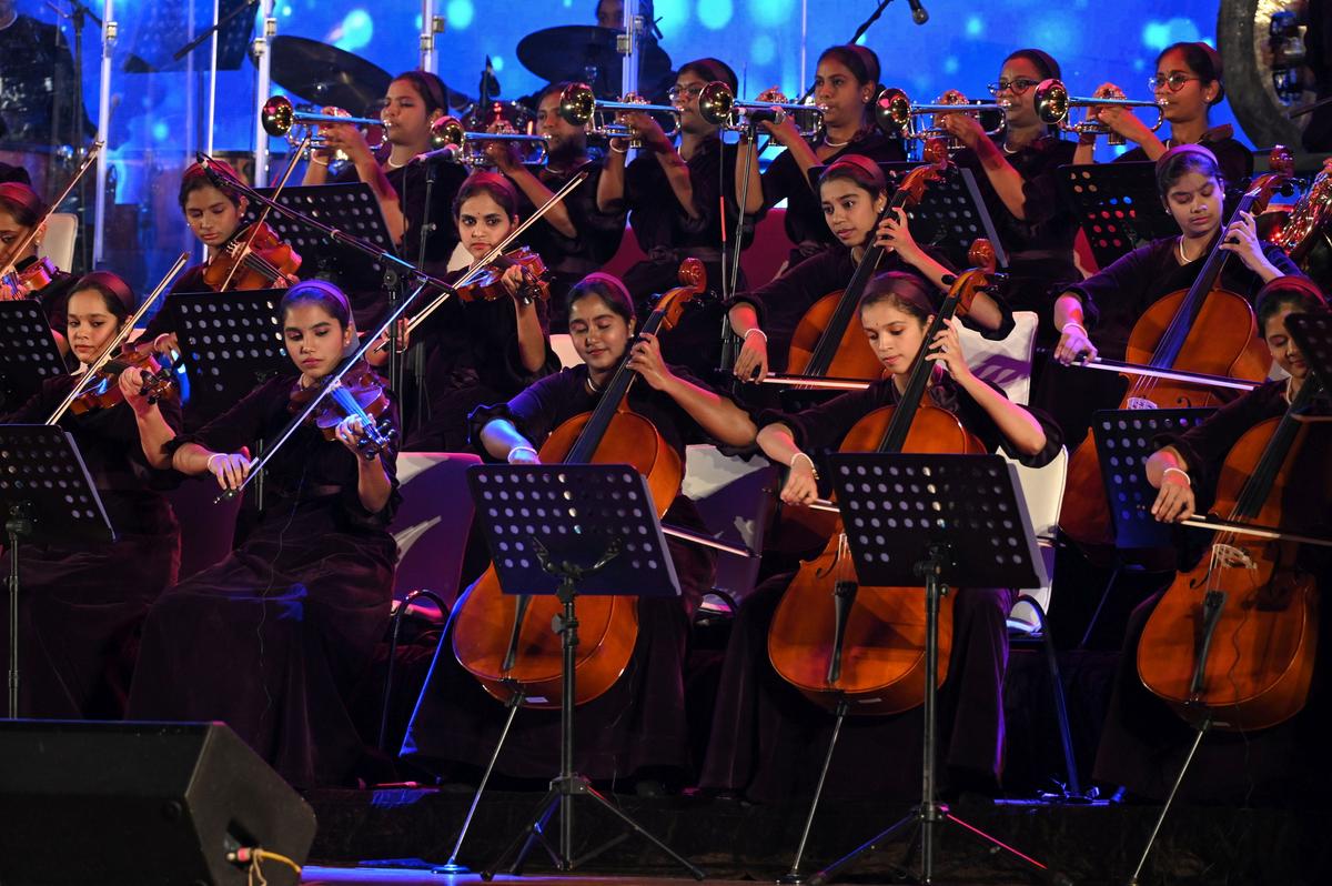 संगीत समारोह में दो सौ छात्र भी प्रस्तुति देंगे