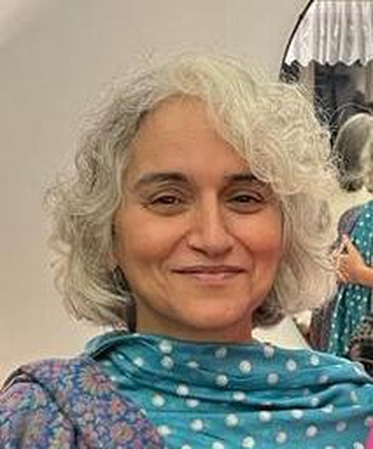 नयनजोत लाहिरी मौर्य सम्राट पर दो गहराई से शोध किए गए पुस्तकों के पुरस्कार विजेता लेखक हैं