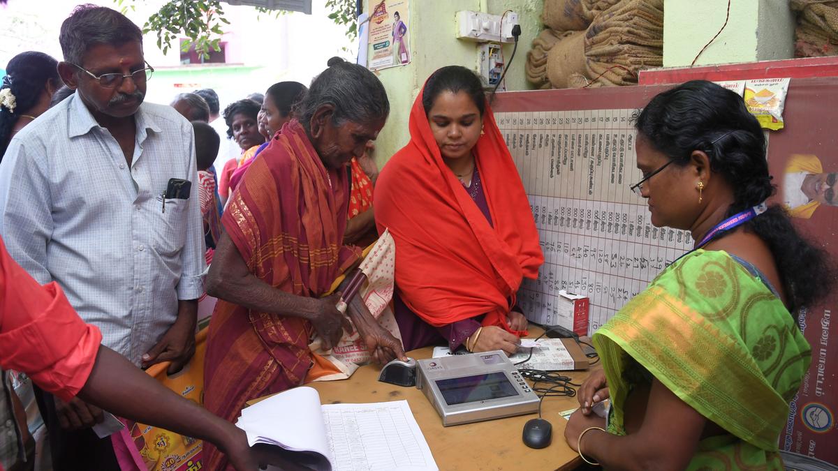 Pongal gift hamper distribution begins in Madurai
