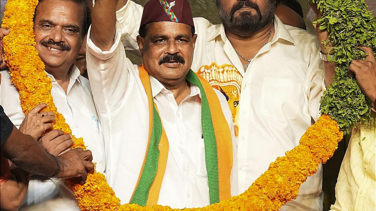 Vote splitters set to play spoilsport as LDF, UDF clash in Nilambur byelection