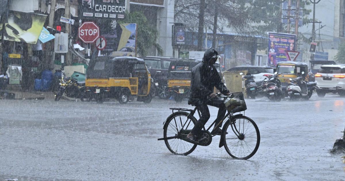 Northeast monsoon likely to arrive in Tamil Nadu by October 16 - The Hindu