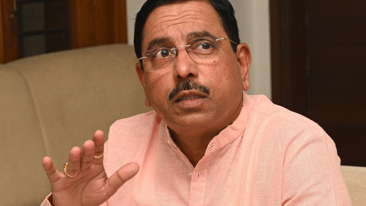 Congress is blaming Centre only to cover up its inability to fulfil guarantees in State, says Joshi