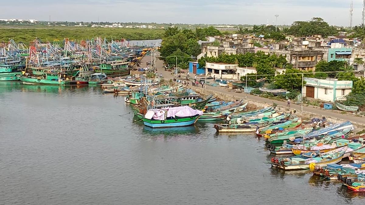 Fishermen of three districts abstain from venturing into the sea