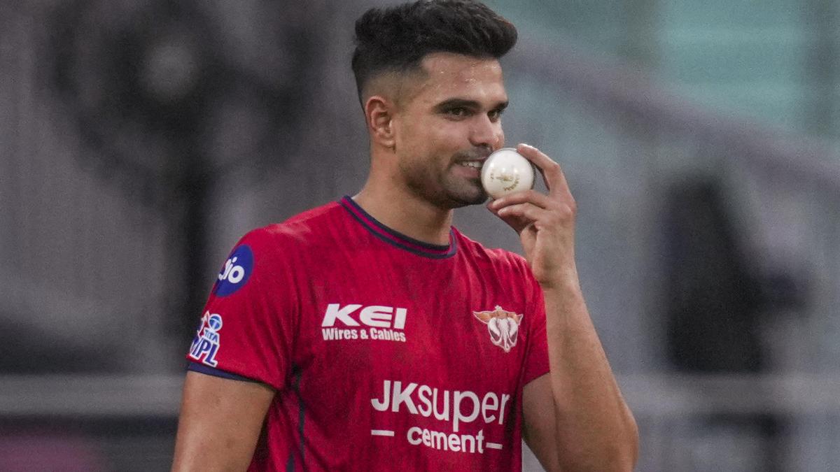 2,048 men and 363 women hope to draw a bid in T20 Mumbai League auction