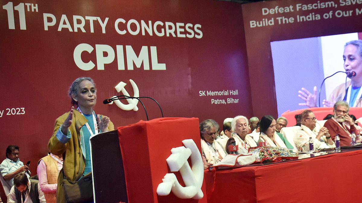Lalu Prasad could have taken on PM, says Arundhati Roy