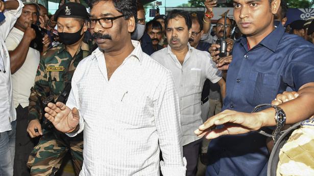 Explained | Hemant Soren and the Jharkhand political crisis
